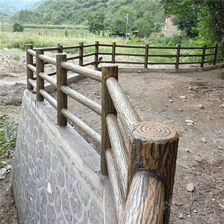 水泥仿木护栏 公园市政户外栏杆 河道景观仿木栏杆混凝土防护围栏