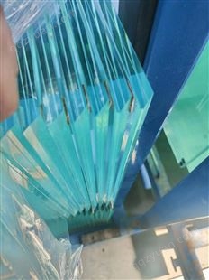 夹胶玻璃专业定制 进口PVB胶片 隔音防炸裂 双层超白钢化