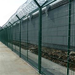 开发区隔离栅 防攀爬网围栏 军事重地钢筋网围界护栏网